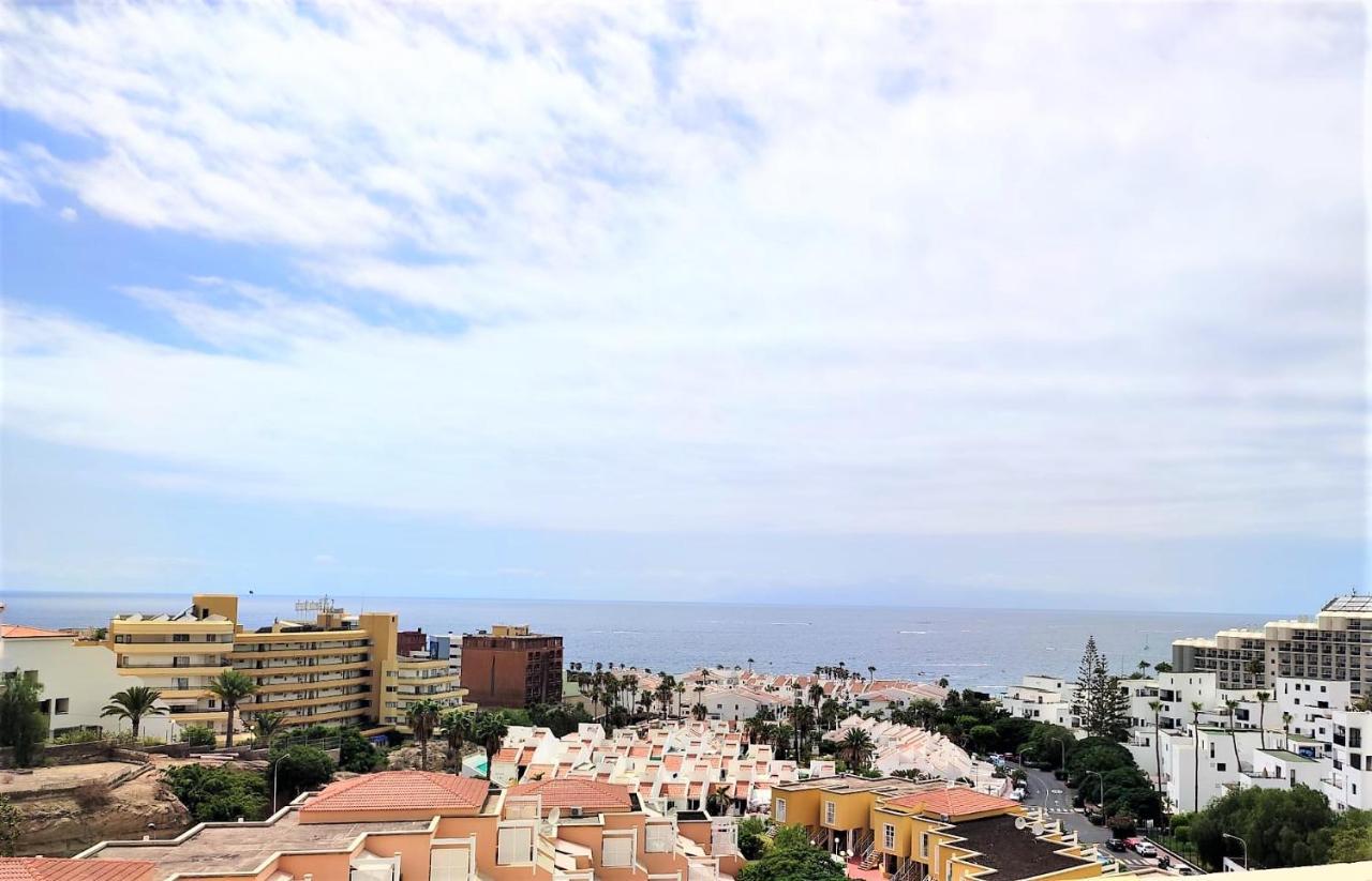 Sea View Apartment In Orlando Адехе Екстериор снимка